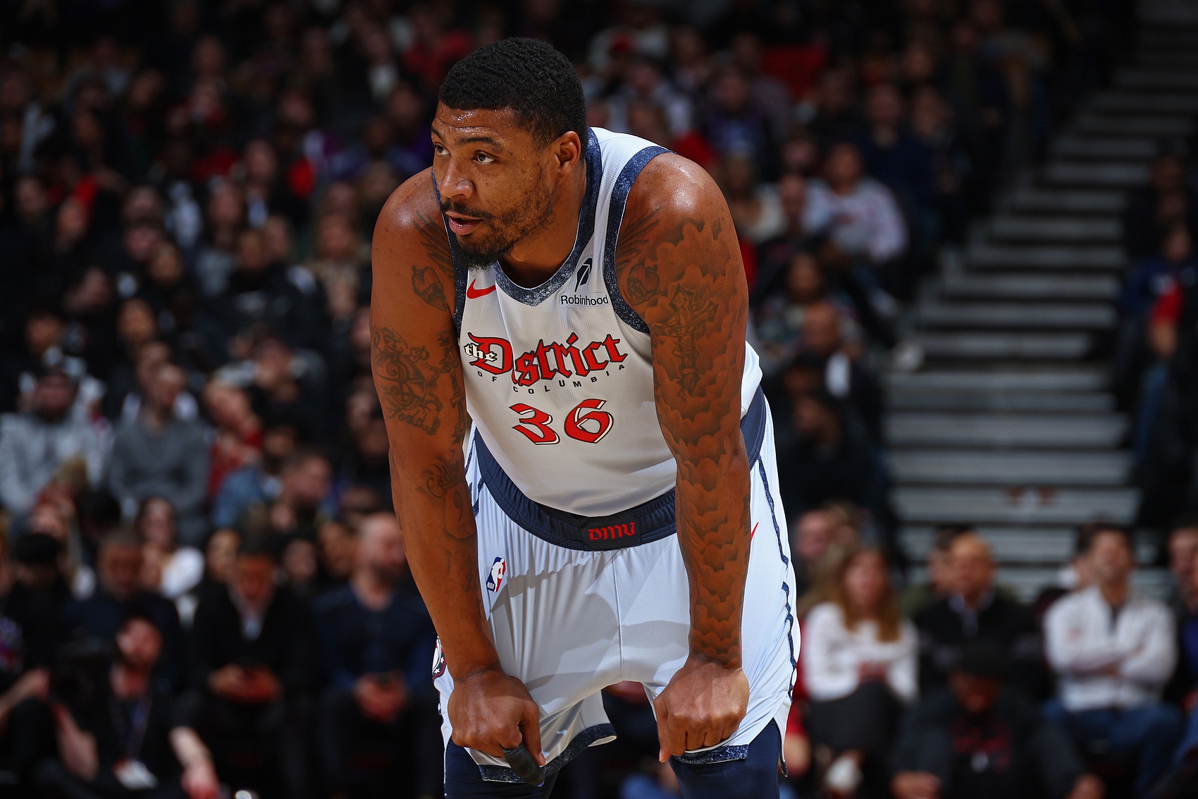 万博manbetx-风云突变华盛顿奇才窗口期外线爆发巴塞罗那助力球队获胜，这一次真的巴特勒爆冷击败塞尔维亚队(巴塞罗那巅峰时期阵容)